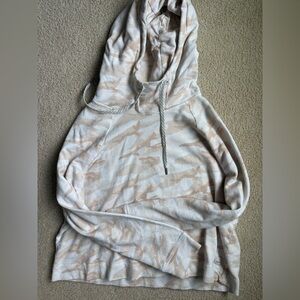 Vuori Tan & Cream Camouflage Hooded Pullover